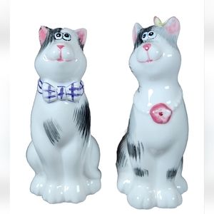 Vtg Cats Salt Pepper Shakers Porcelain Romantic Figurines 2004 Popular Creations